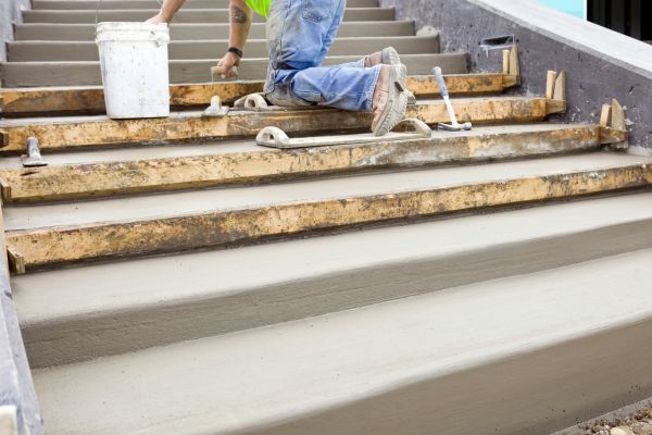 Concrete Steps Pouring in Midland