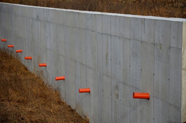 Concrete Wall Installation in Midland
