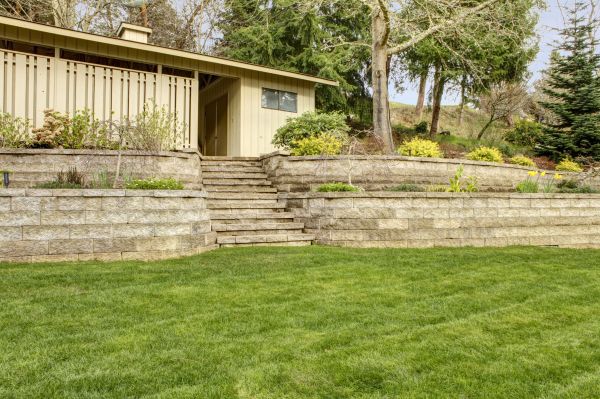 Retaining Wall Construction in Midland