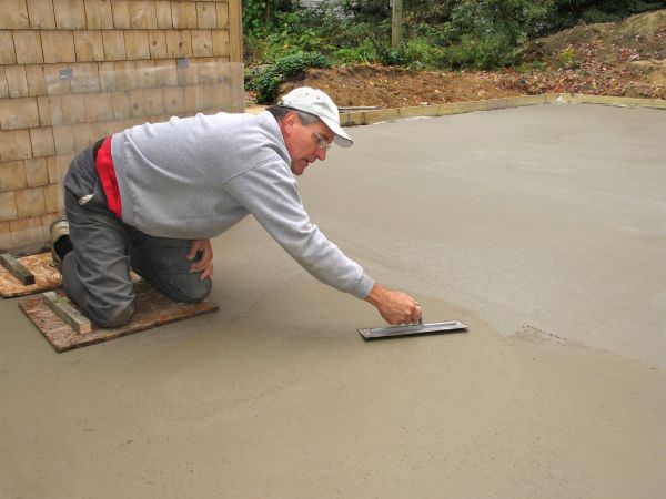 Flat Concrete Installation in Midland