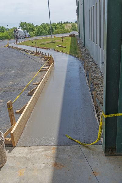 Concrete Sidewalk Paving in Midland